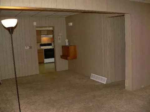 1200 E North, Jackson, MI 49202 photo 9