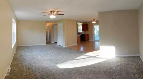 4277 Clinton, Jackson, MI 49201 photo 2