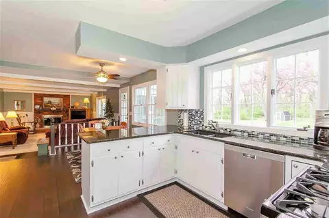 1218 Hampton, Jackson, MI 49203 photo 4