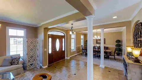 5263 Thames, Jackson, MI 49201 photo 4
