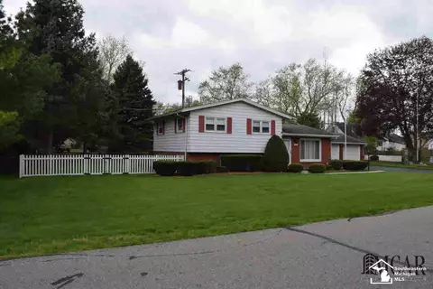 3280 Pearl, Monroe, MI 48162 photo 4