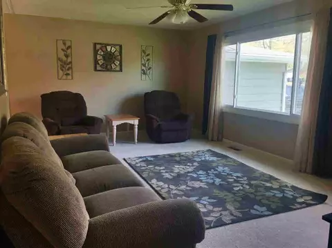 3033 John Glenn, Jackson, MI 49201 photo 4