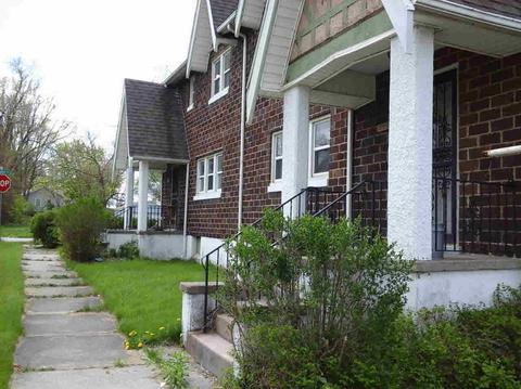 3314 Harold St, Flint, MI 48503 photo 3