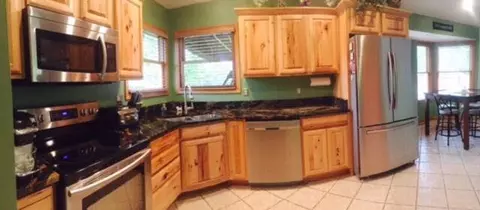 2113 Appleway, Jackson, MI 49203 photo 3