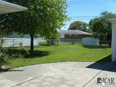 216 Ross, Monroe, MI 48162 photo 3