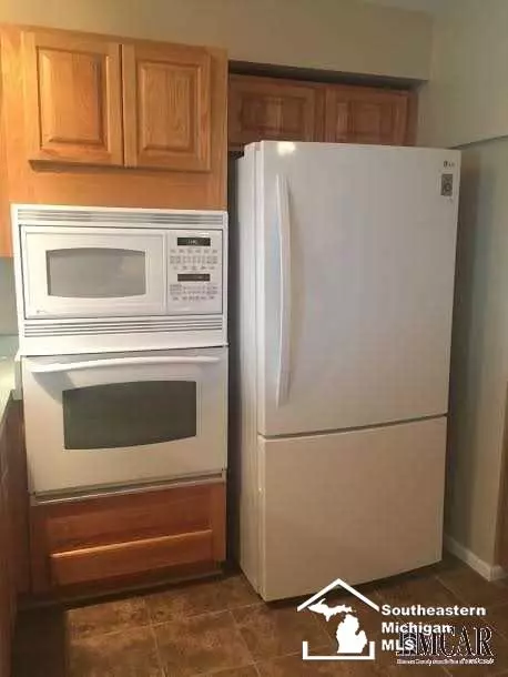 222 Armitage, Monroe, MI 48162 photo 7