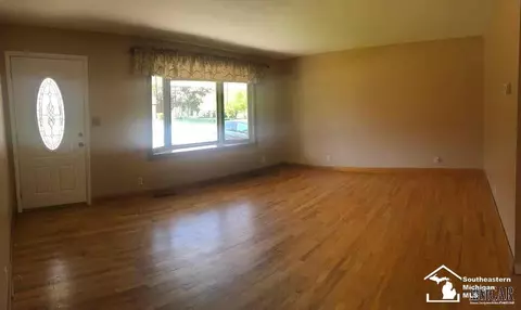 222 Armitage, Monroe, MI 48162 photo 3