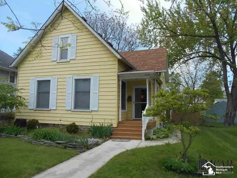 728 Harrison, Monroe, MI 48161 photo 2