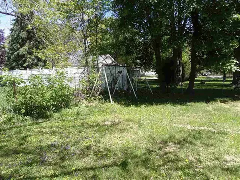 877 Lowell, Jackson, MI 49202 photo 15