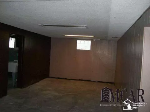 315 N Roessler, Monroe, MI 48162 photo 17