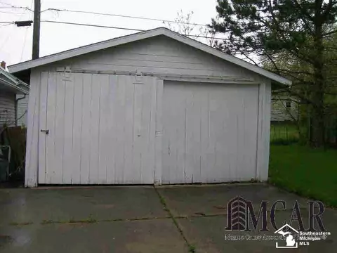 315 N Roessler, Monroe, MI 48162 photo 23