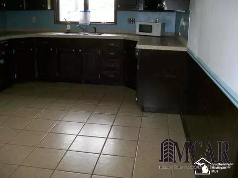 315 N Roessler, Monroe, MI 48162 photo 5