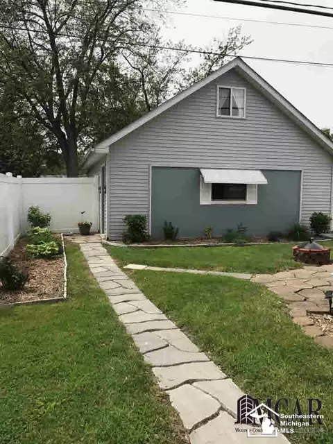 3414 Meadowcrest, Monroe, MI 48162 photo 5