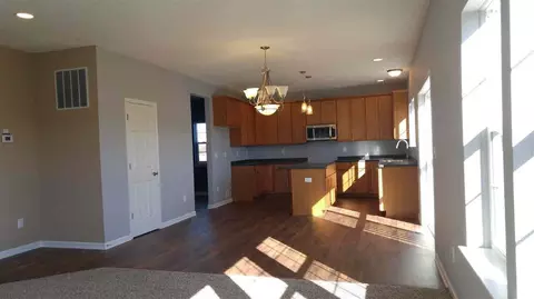 2035 W Coachlight, Jackson, MI 49201 photo 2
