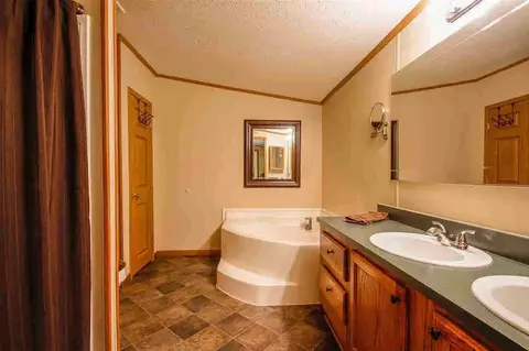 1140 Wayne, Jackson, MI 49202 photo 18