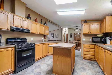 1140 Wayne, Jackson, MI 49202 photo 11