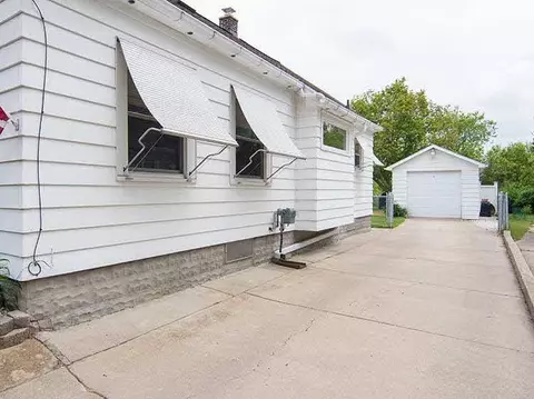 443 Bates, Jackson, MI 49202 photo 26