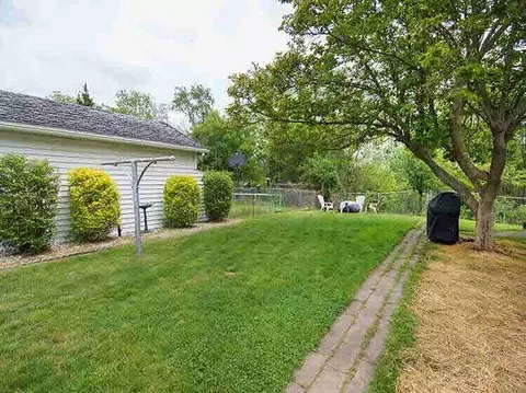 443 Bates, Jackson, MI 49202 photo 34