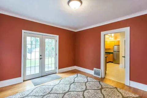 736 Bloomfield, Jackson, MI 49203 photo 5