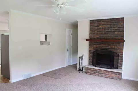 1417 Gerry, Jackson, MI 49202 photo 2