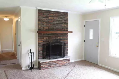 1417 Gerry, Jackson, MI 49202 photo 3