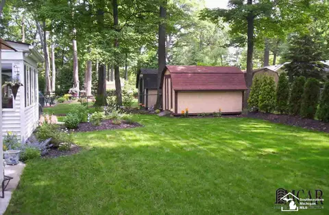 7740 Apache, Temperance, MI 48182 photo 3