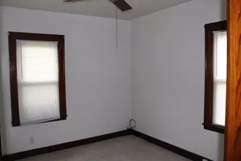 1814 Lansing, Jackson, MI 49201 photo 6