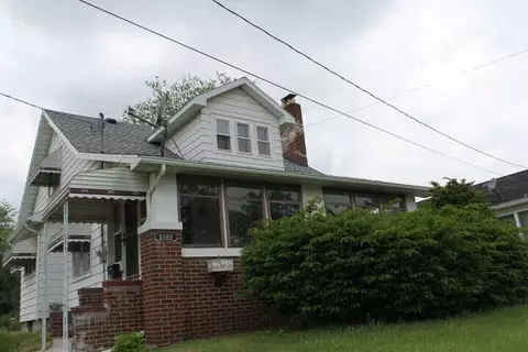 1814 Lansing, Jackson, MI 49201 photo 1