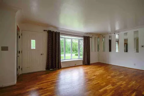 5050 Clinton, Jackson, MI 49201 photo 8