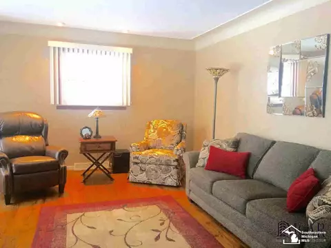 555 Bellestri, Monroe, MI 48161 photo 8