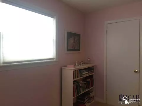 555 Bellestri, Monroe, MI 48161 photo 17