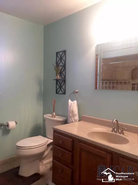 555 Bellestri, Monroe, MI 48161 photo 19
