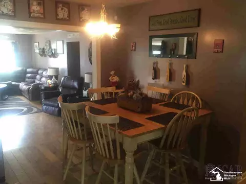 1476 Walnut, Monroe, MI 48162 photo 8