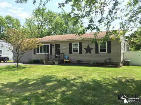 1476 Walnut, Monroe, MI 48162 photo 1