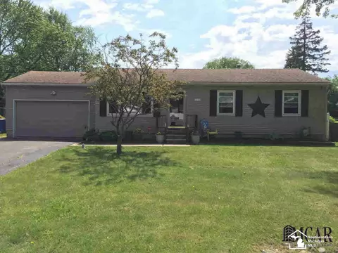 1476 Walnut, Monroe, MI 48162 photo 2