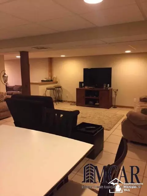 307 Ross, Monroe, MI 48162 photo 12