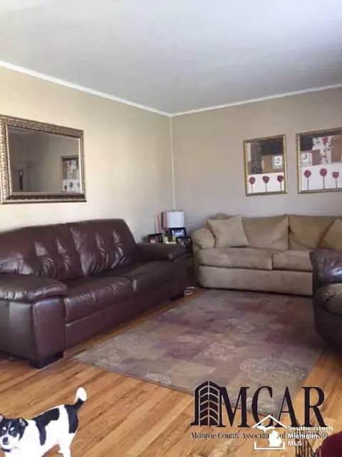307 Ross, Monroe, MI 48162 photo 5