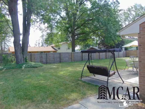 7604 Apache, Temperance, MI 48182 photo 28