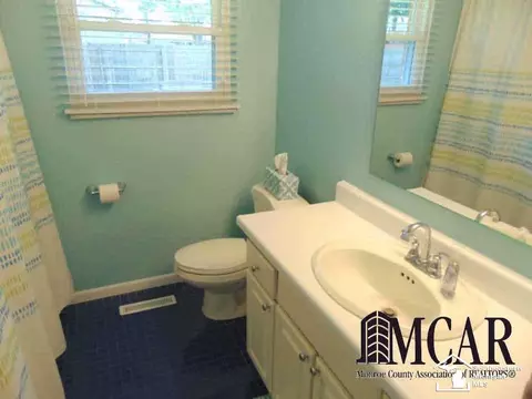7604 Apache, Temperance, MI 48182 photo 19