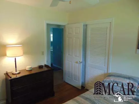 7604 Apache, Temperance, MI 48182 photo 16