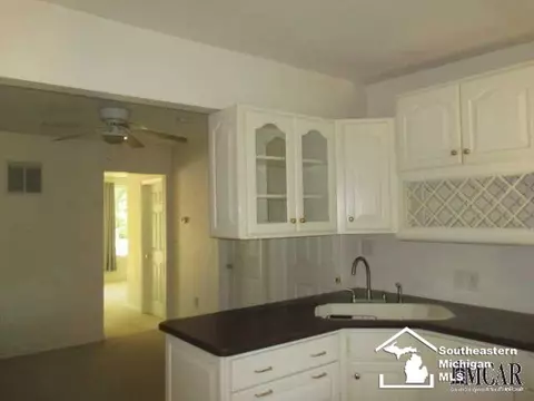 3373 Cloverdale, Monroe, MI 48162 photo 7