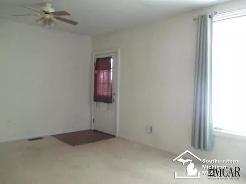 3373 Cloverdale, Monroe, MI 48162 photo 2
