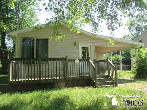 3373 Cloverdale, Monroe, MI 48162 photo 1
