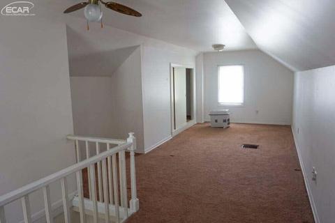 404 S Main St, Davison, MI 48423 photo 5