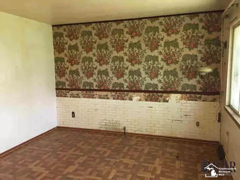8850 Day, Monroe, MI 48162 photo 3