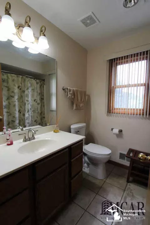 2171 Deer, Temperance, MI 48182 photo 21