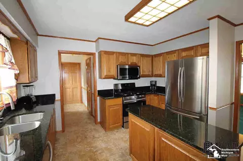 2171 Deer, Temperance, MI 48182 photo 2