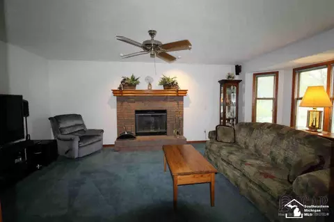2171 Deer, Temperance, MI 48182 photo 14