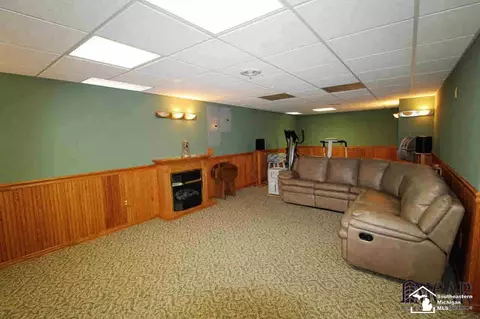 2171 Deer, Temperance, MI 48182 photo 17