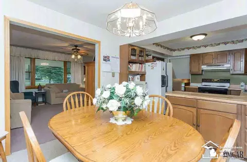 7061 Maplewood, Temperance, MI 48182 photo 8